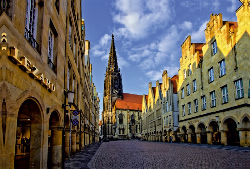 Die St. Lamberti-Kirche am Prinzipalmarkt wurde zwischen 1375 und 1450 erbaut