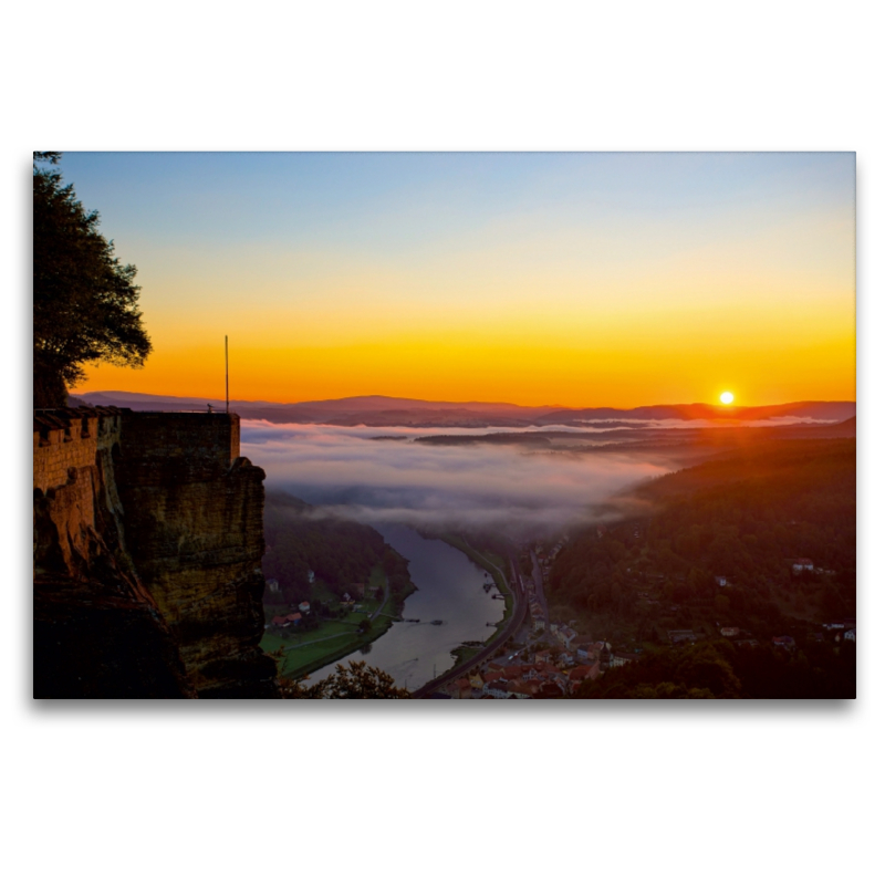 Blick von der Festung Königstein ins Elbtal mit dem Städtchen Königstein