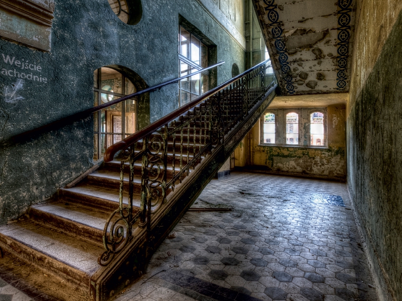 Lost Place - Treppe