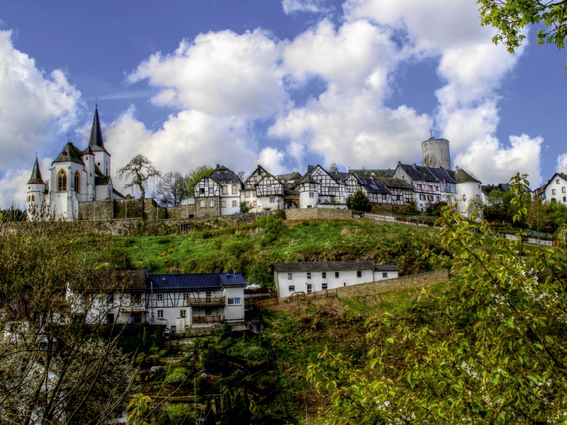 Ein Motiv aus dem Kalender Die schönsten Orte der Eifel - Reifferscheid