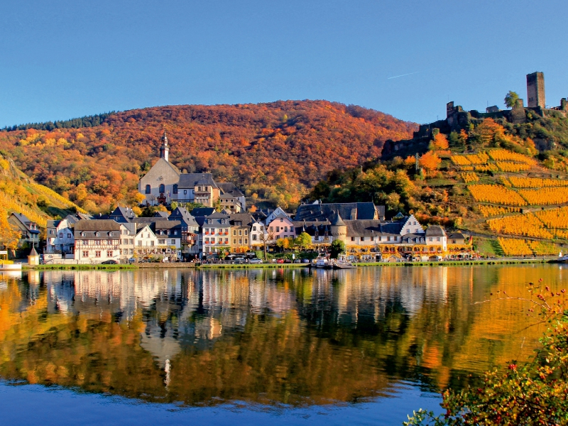 Herrlicher Blick auf Beilstein und die Burg Metternich