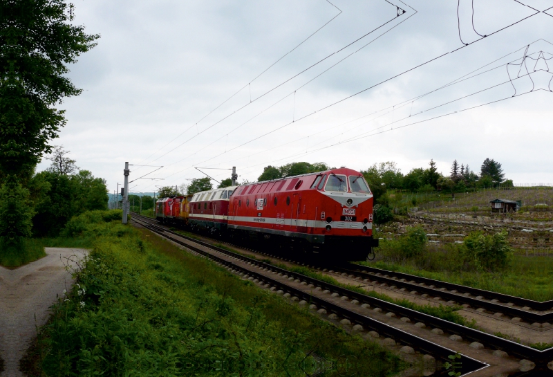 Ein Motiv aus dem Kalender U-Boot trifft Babelsbergerin. Die Baureihen 118 und 119 der Deutschen Reichsbahn