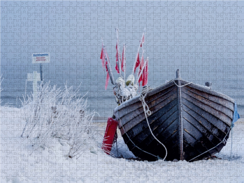 Fischerboot im Schnee