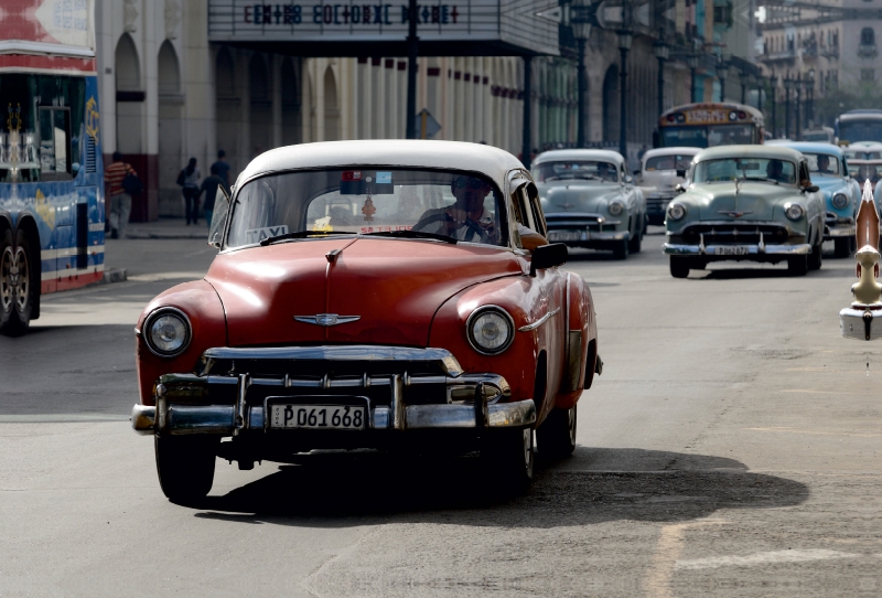 Kuba: Oldtimer auf Havannas Straßen