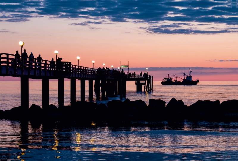 Seebrücke Wustrow am Abend