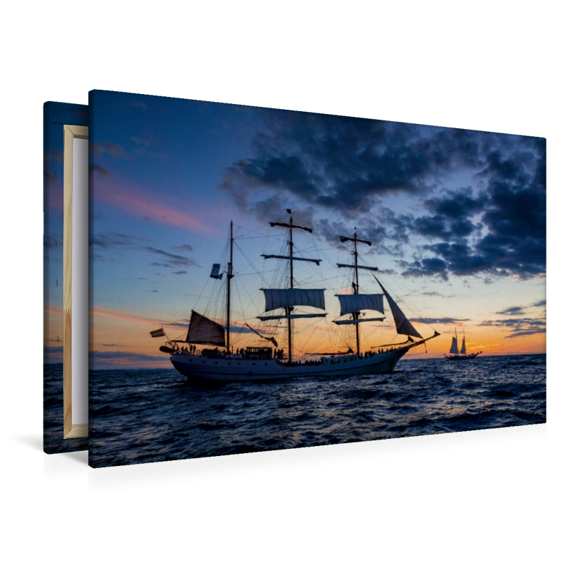 Ein Motiv aus dem Kalender Windjammer auf der Ostsee im Abendlicht