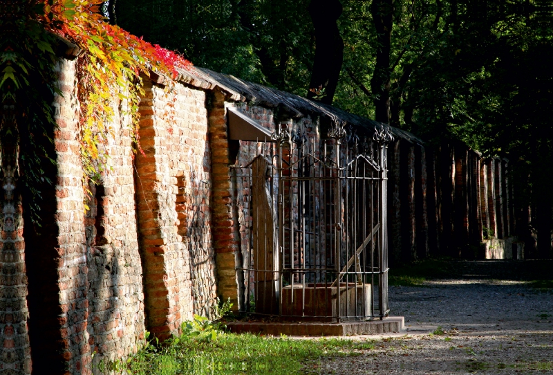 Hexenbrunnen an der Stadtmauer in Augsburg, Deutschland