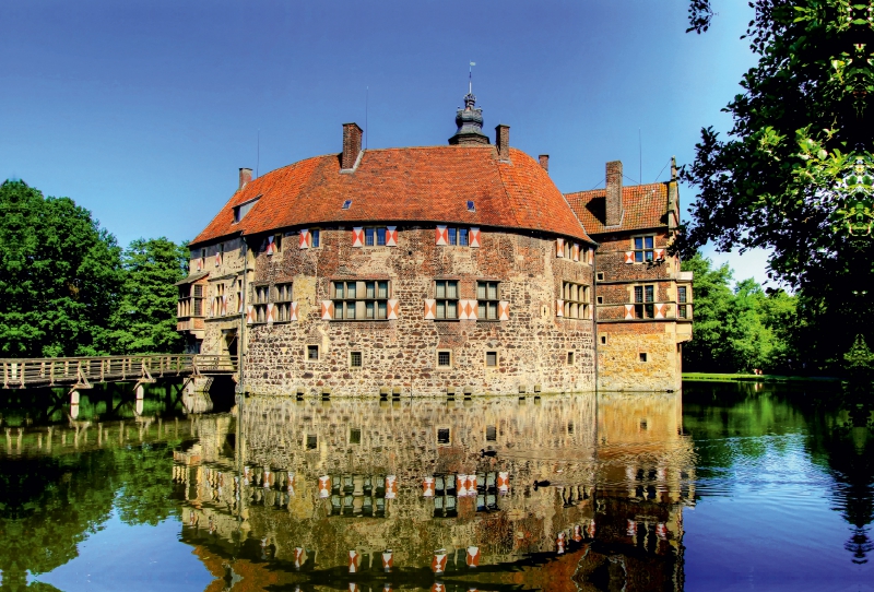 Burg Vischering in Lüdinghausen ursprünglich 1271 erbaut. Wiederaufbau Mitte des 16.Jahrhunderts