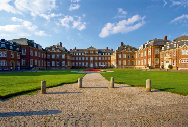 Schloss Nordkirchen, Haupteingang mit Ehrenhof