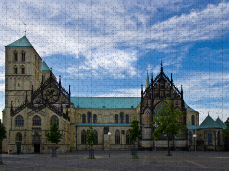 Der St. Paulus-Dom ist in seiner heutigen Gestalt ein Werk des 13. Jahrhunderts.