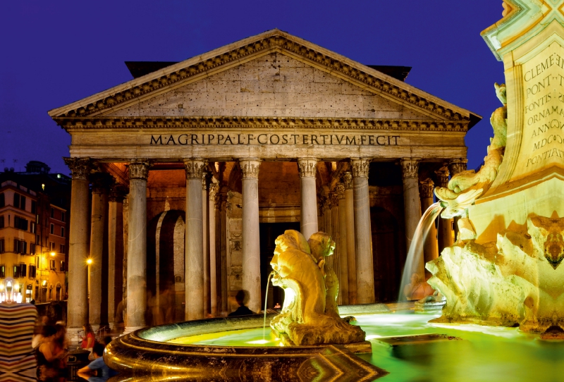 Piazza della Rotonda, Brunnen vor dem Pantheon