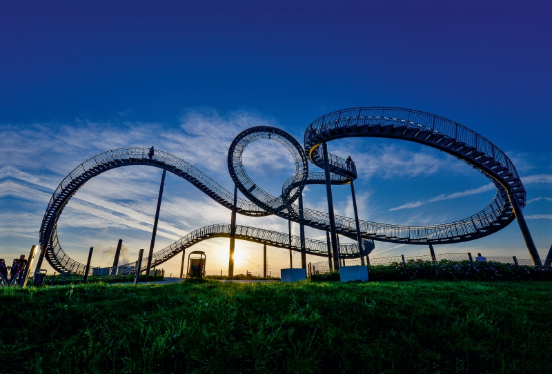 Die Schlange auf der Halde - Tiger and Turtle Magic Mountain