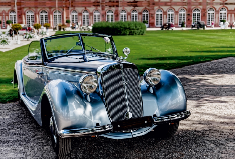 Horch 930 V Roadster, 1938. 3823 ccm, 92 PS, 130 kmh