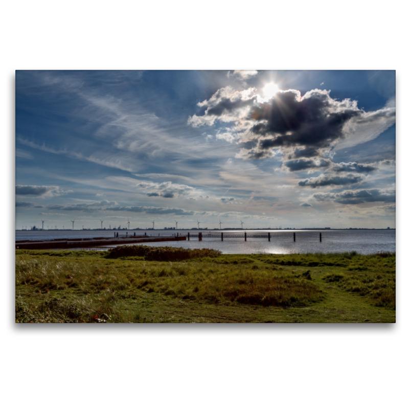 Wolken über dem Dollart in Ostfriesland