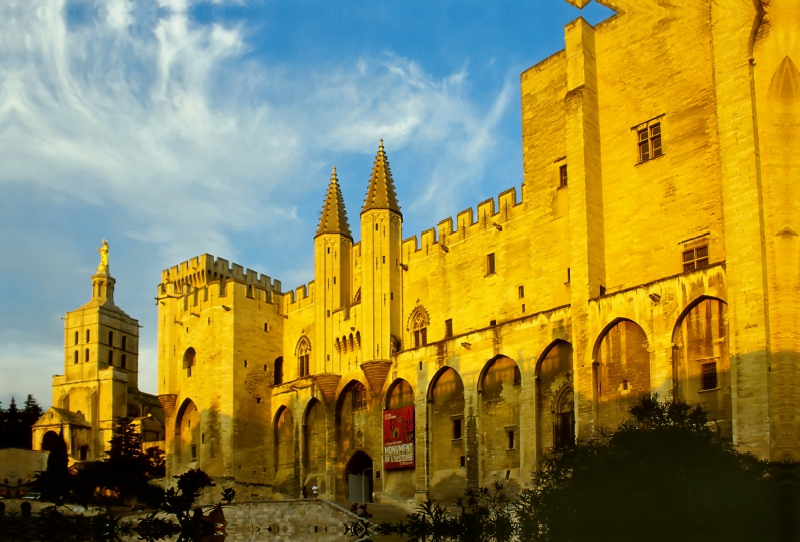 Avignon, Papstpalast