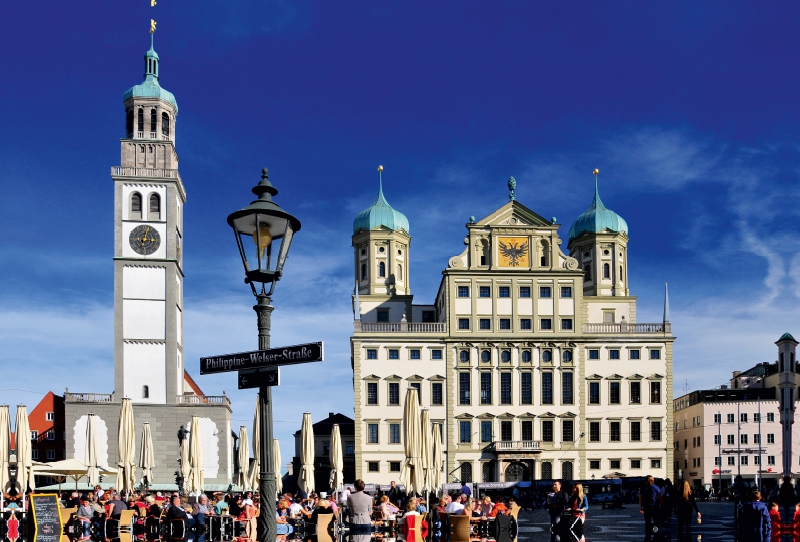 Augsburger Rathaus mit Perlachturm