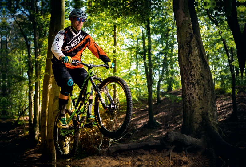 Ein Motiv aus dem Kalender Mountainbike Action