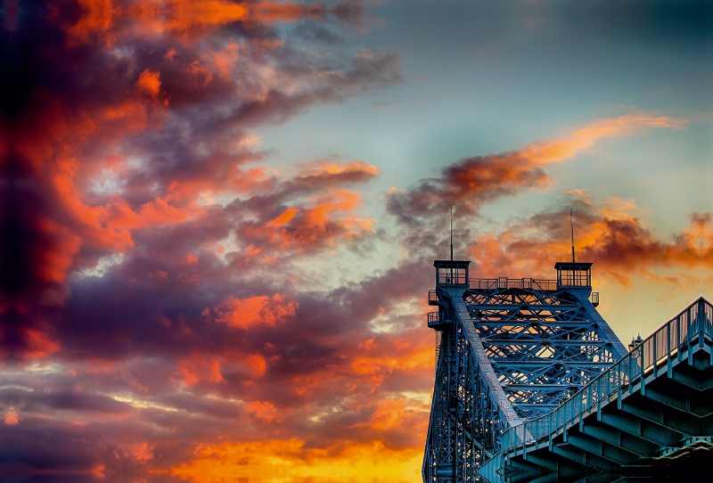 Sonnenuntergang Dresden an der Loschwitzer Brücke