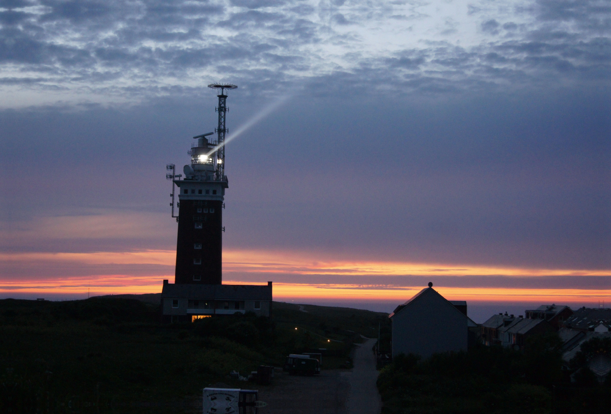 Leuchtturm auf Helgoland am Abend