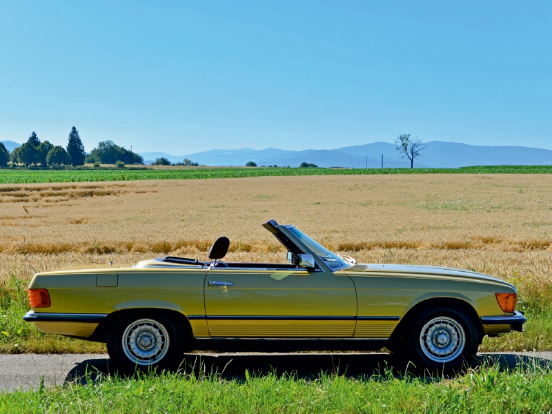 Ein Motiv aus dem Kalender Mercedes SL W107 - Ein Klassiker