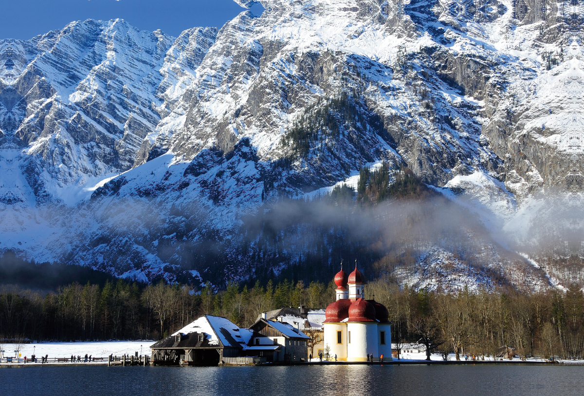 St. Bartholomä im Winterkleid