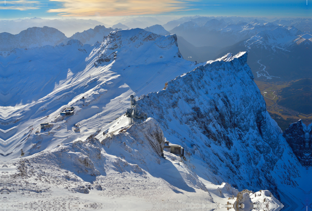 Zugspitzblick auf die Bergwelt