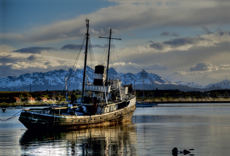 Schiffswrack der Saint Christopher im Hafen von Ushuaia