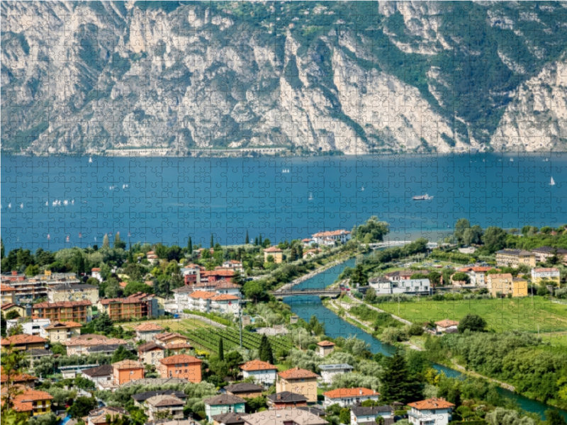 TORBOLE Über den Dächern der Stadt