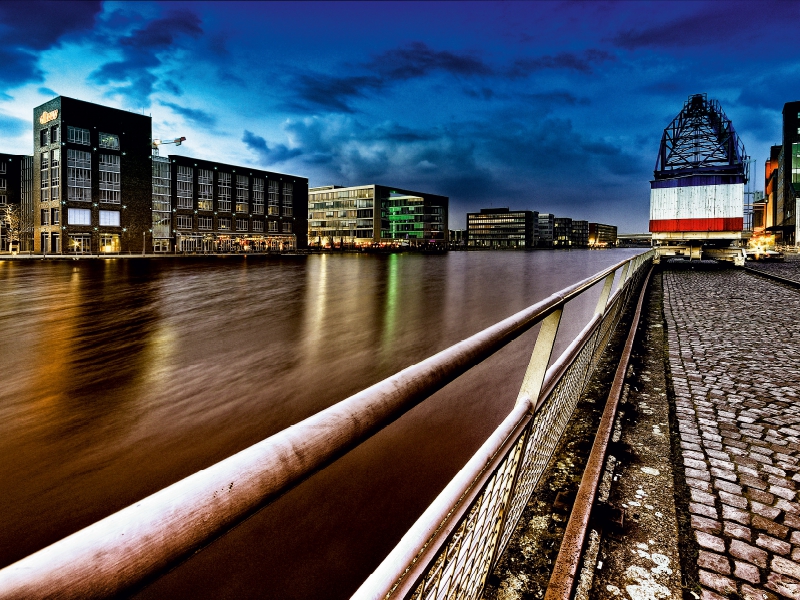 Innenhafen bei Nacht