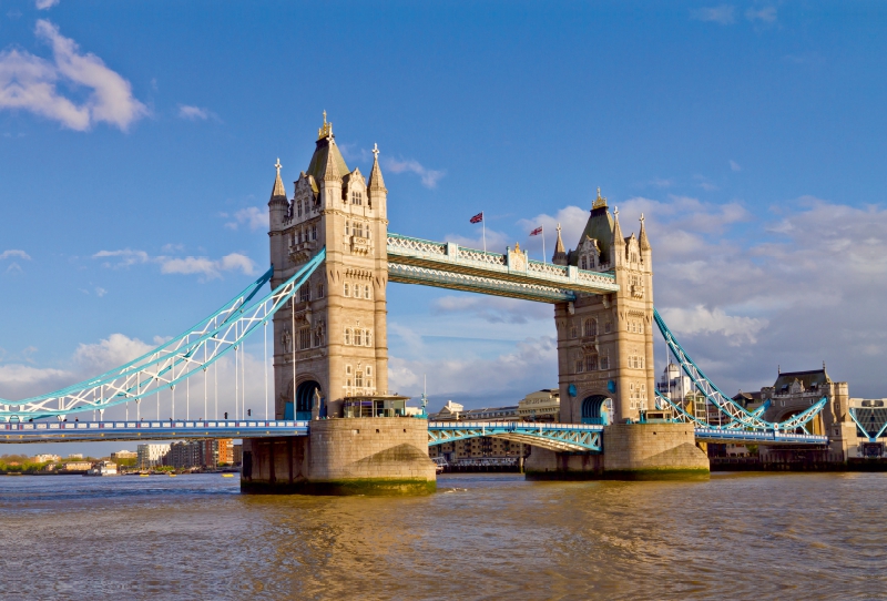 LONDON Tower Bridge