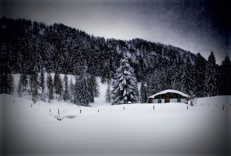 Wintermärchen HEMMERSUPPENALM VIII (schwarz)