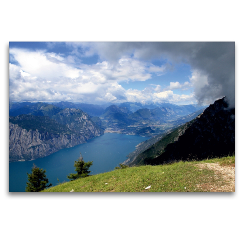 Blick vom Monte Baldo auf Riva del Garda