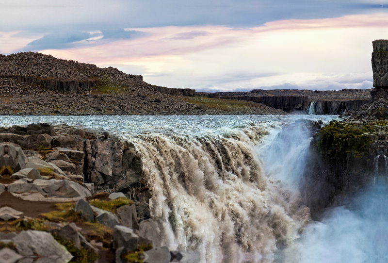 Dettifoss Island - Stärkster Wasserfall Europas