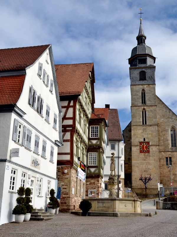 Böblingen, Stadtkirche. Fotografie auf Leinwand von Nicola Furkert