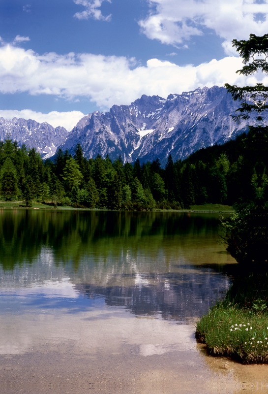 Ferchensee mit Karwendelgebirge