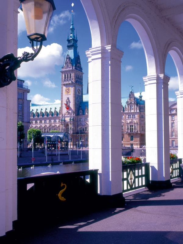 Ein Motiv aus dem Kalender Hamburg - Eine Stadt mit vielen Gesichtern