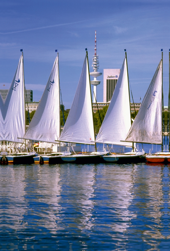 Segelboote auf der Binnenalster