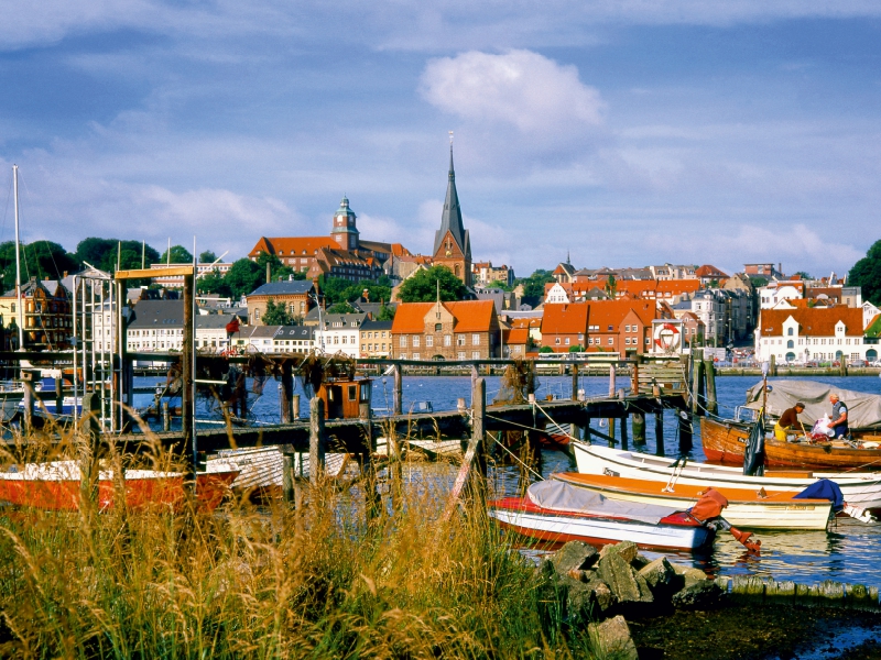 Fischerhafen und Stadtansicht Flensburg