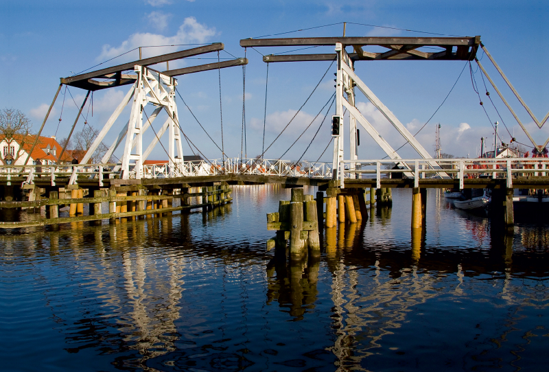 Holzklappbrücke in Wieck