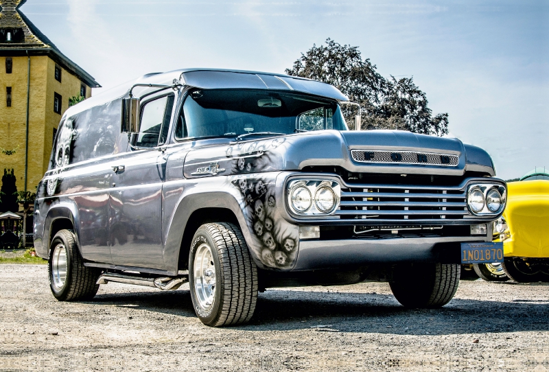 Ein Motiv aus dem Kalender FORD PICK-UPS F 1 - F 100