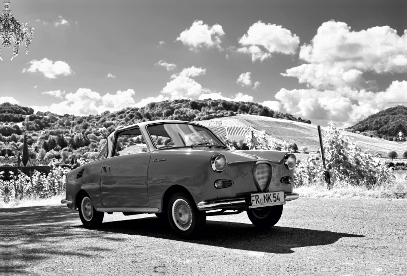 Ein Motiv aus dem Kalender Goggomobil Coupè 250 TS in schwarzweiss