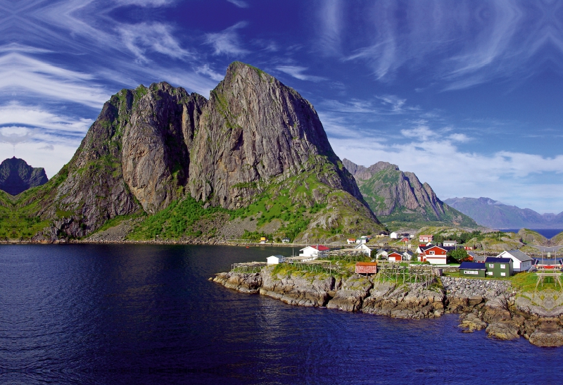 Norwegen: Berge und Meer auf den Lofoten