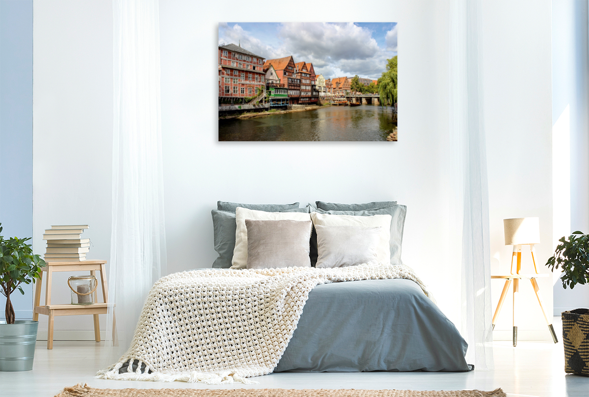 Blick von der Brausebrücke Lüneburg auf den Stintmarkt mit altem Lösecke-Haus