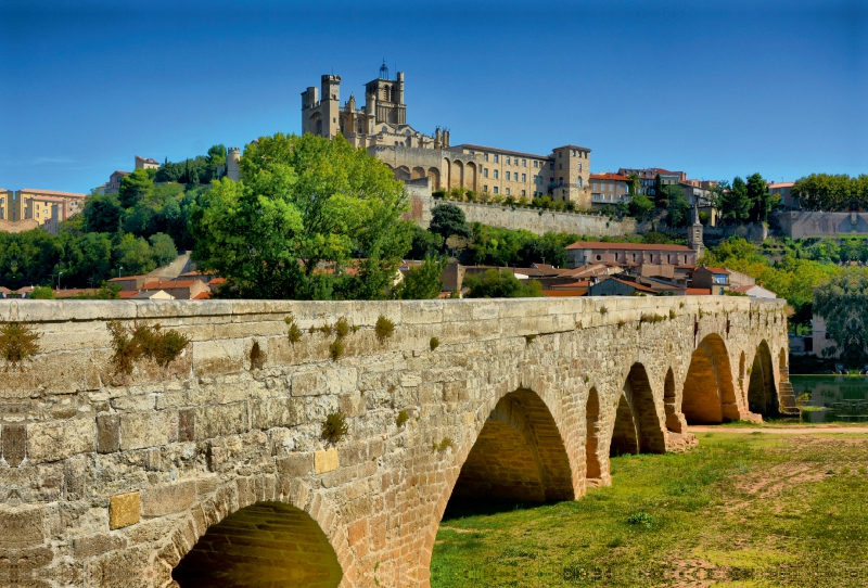 Béziers - alte Brücke und Kathedrale