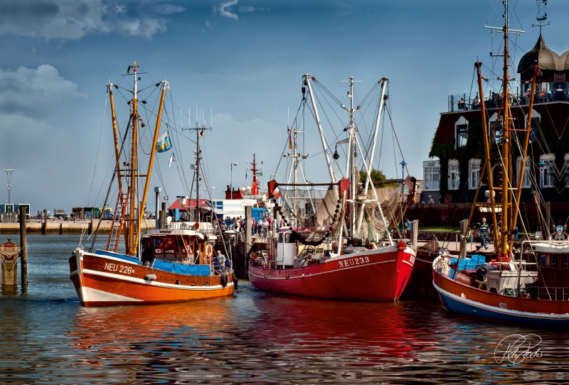 Im Hafen von Neuharlingersiel