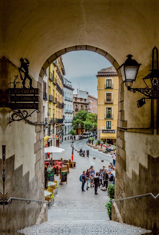 Arco de Cuchilleros