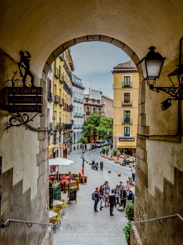 Arco de Cuchilleros