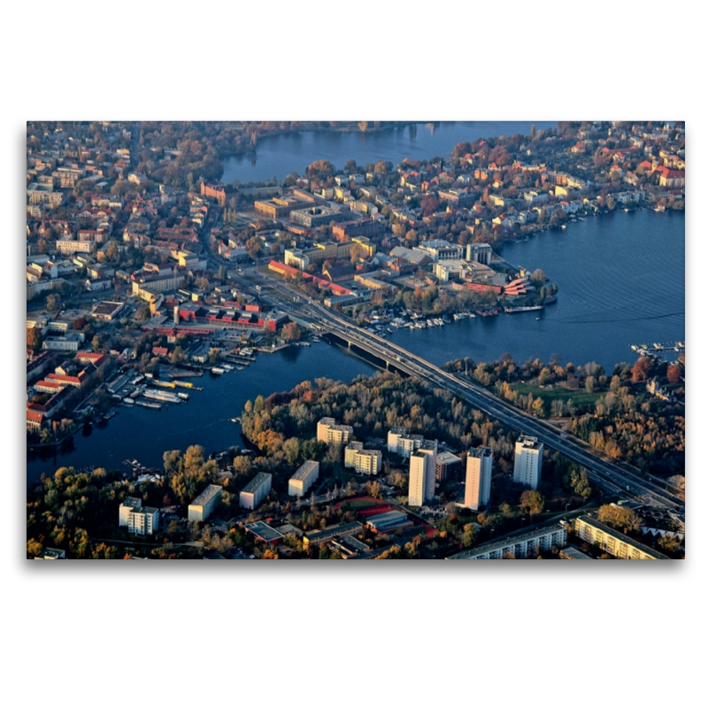 Potsdam,der Humboldtring mit Humboldtbrücke, neuer Feuerwehr und Theater