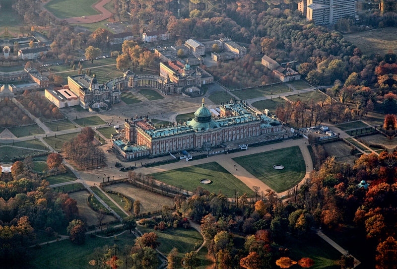 Neues Palais und Communs bei Potsdam