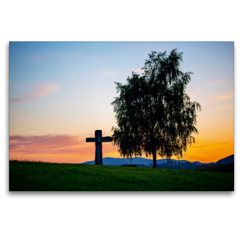 Kreuz im Sonnenuntergang